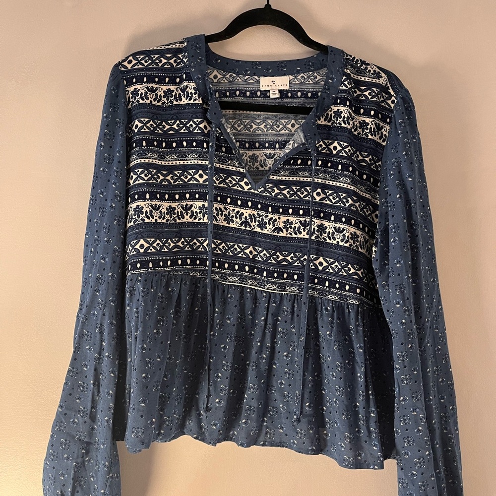 True Craft Blue and White Patterned Blouse